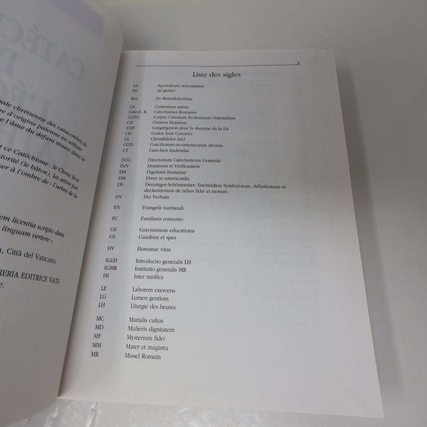 Catéchisme de l'Église Catholique Cecc 1993 PB Français French Religion Livre