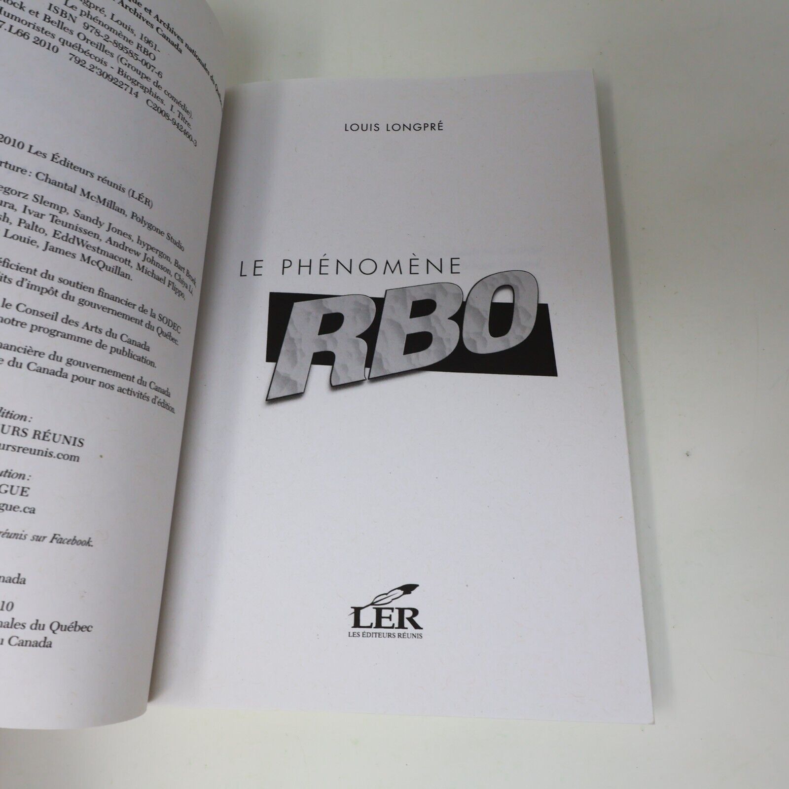 2009 Le Phénomène RBO Ceci n'est Pas the Biographie Rock et Belles Oreilles PB