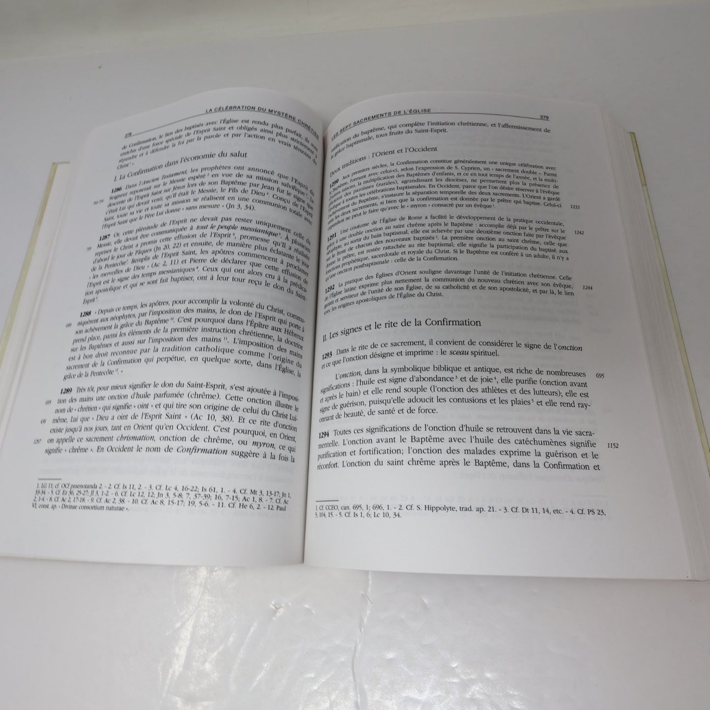 Catéchisme de l'Église Catholique Cecc 1993 PB Français French Religion Livre