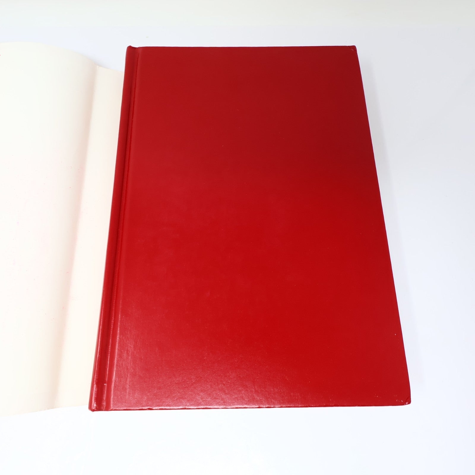 A Guide to Greek Traditions and Customs in America Marilyn Rouvelas 1995 HC DJ