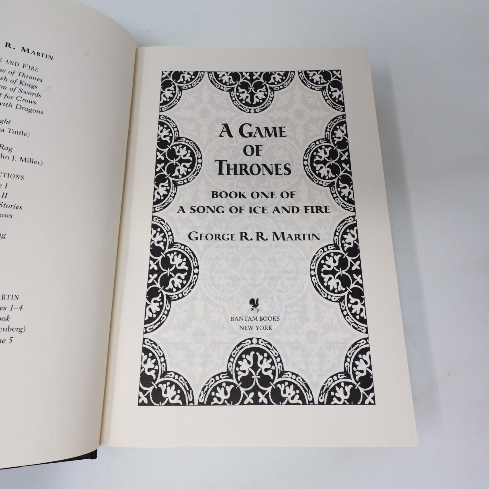 2002 A Game of Thrones by George R. R. Martin Hardcover HC Bantam Fantasy Action