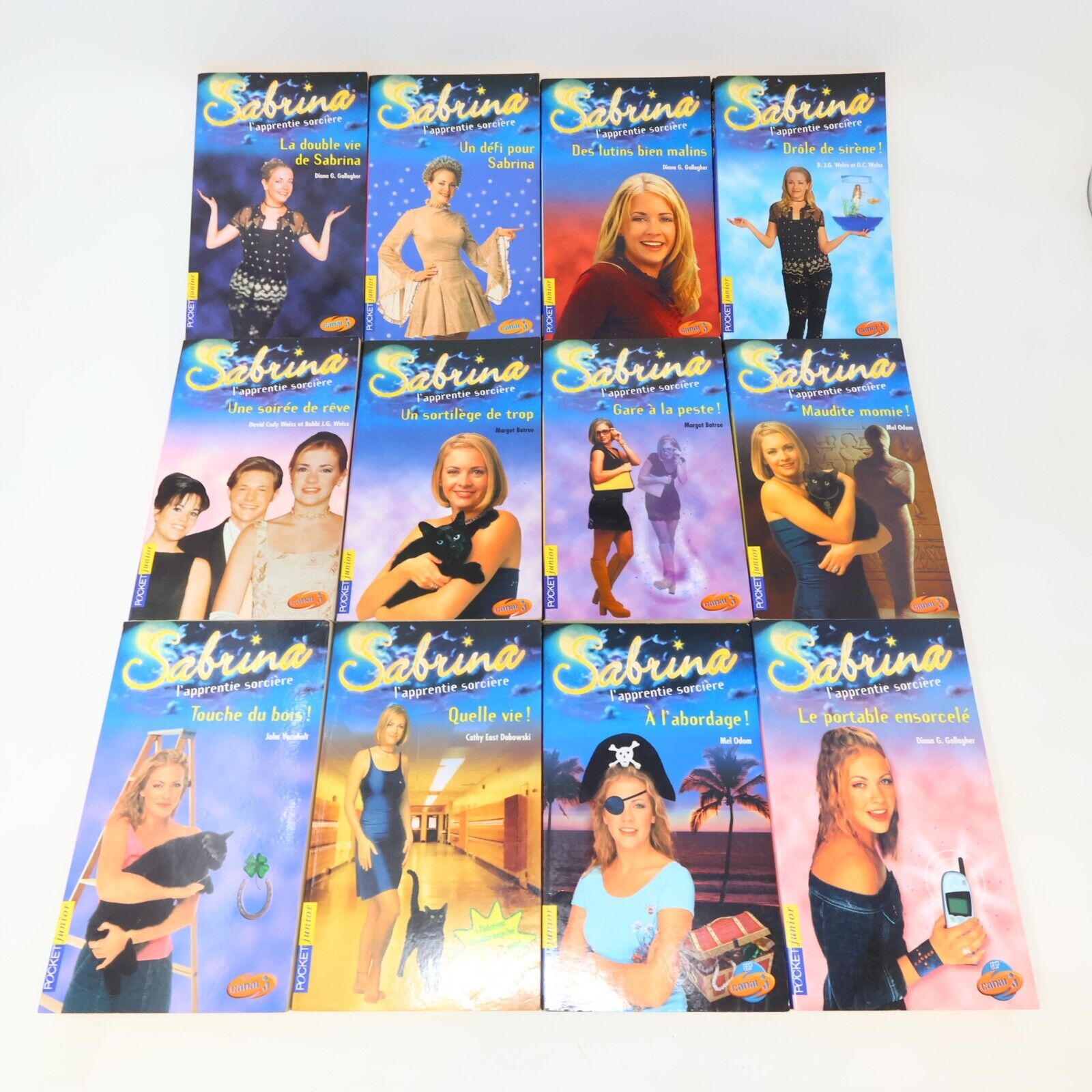 Sabrina l'Apprentie Sorcière #1-17 19-27 29-33 Lot 31 Livres Français French PB