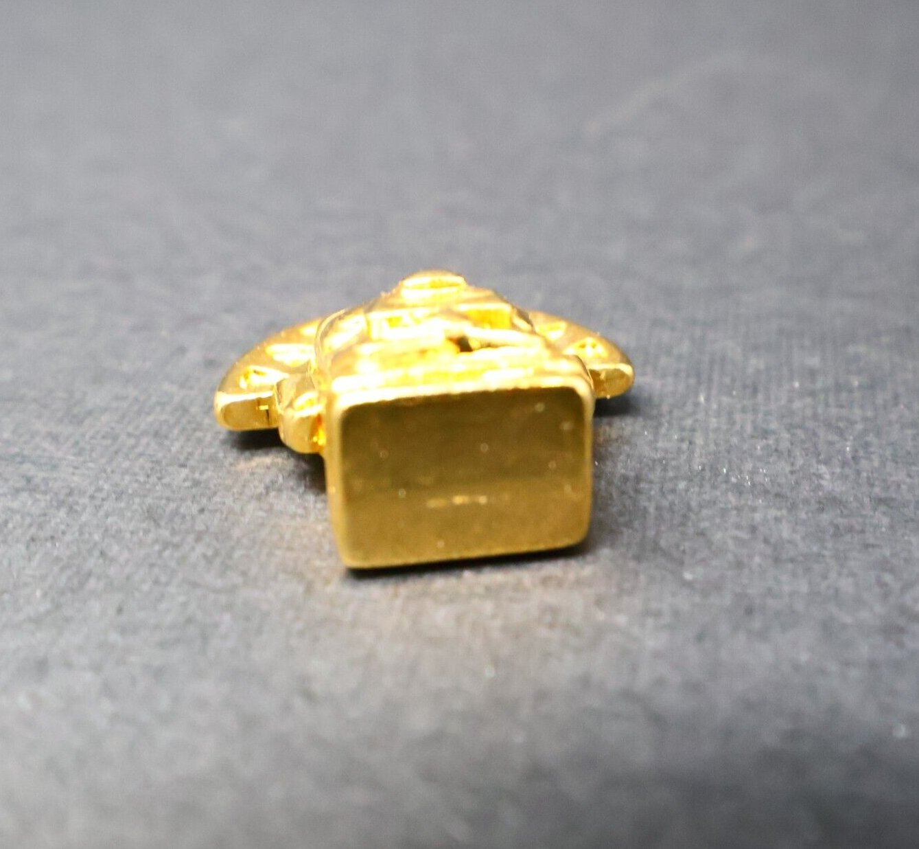 Treasure X Golden Idol Ultra Rare Gold Dipped Treasure Moose Toy Accessory Chest