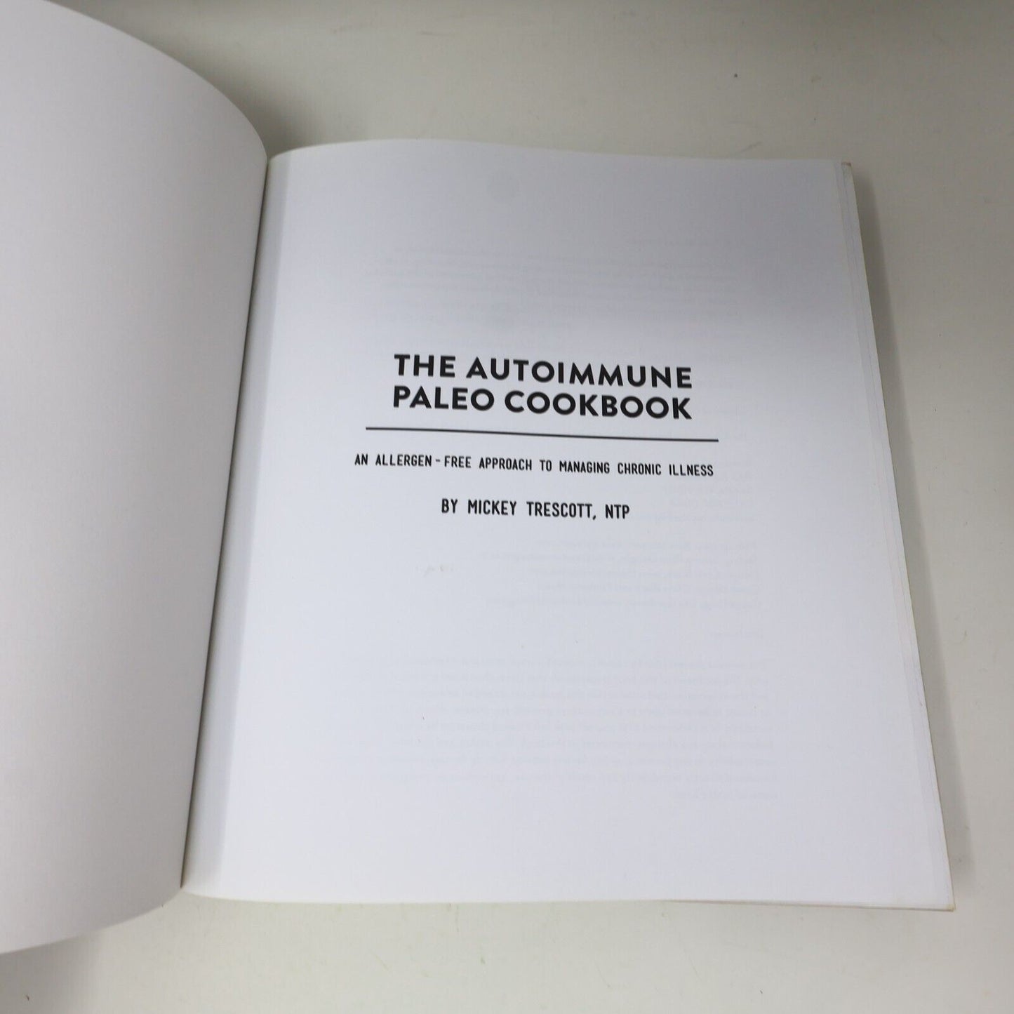 2016 The Autoimmune Paleo Cookbook Mickey Trescott 4th Print Hardcover HC 2010s
