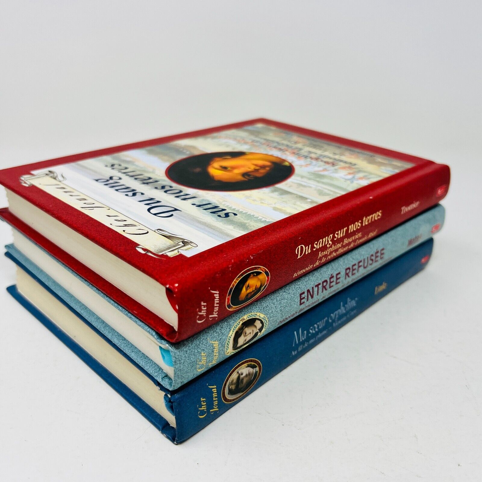 Cher Journal Du Sang sur nos Terres/Entrée Refusée/Ma Soeur Orpheline Lot Livres