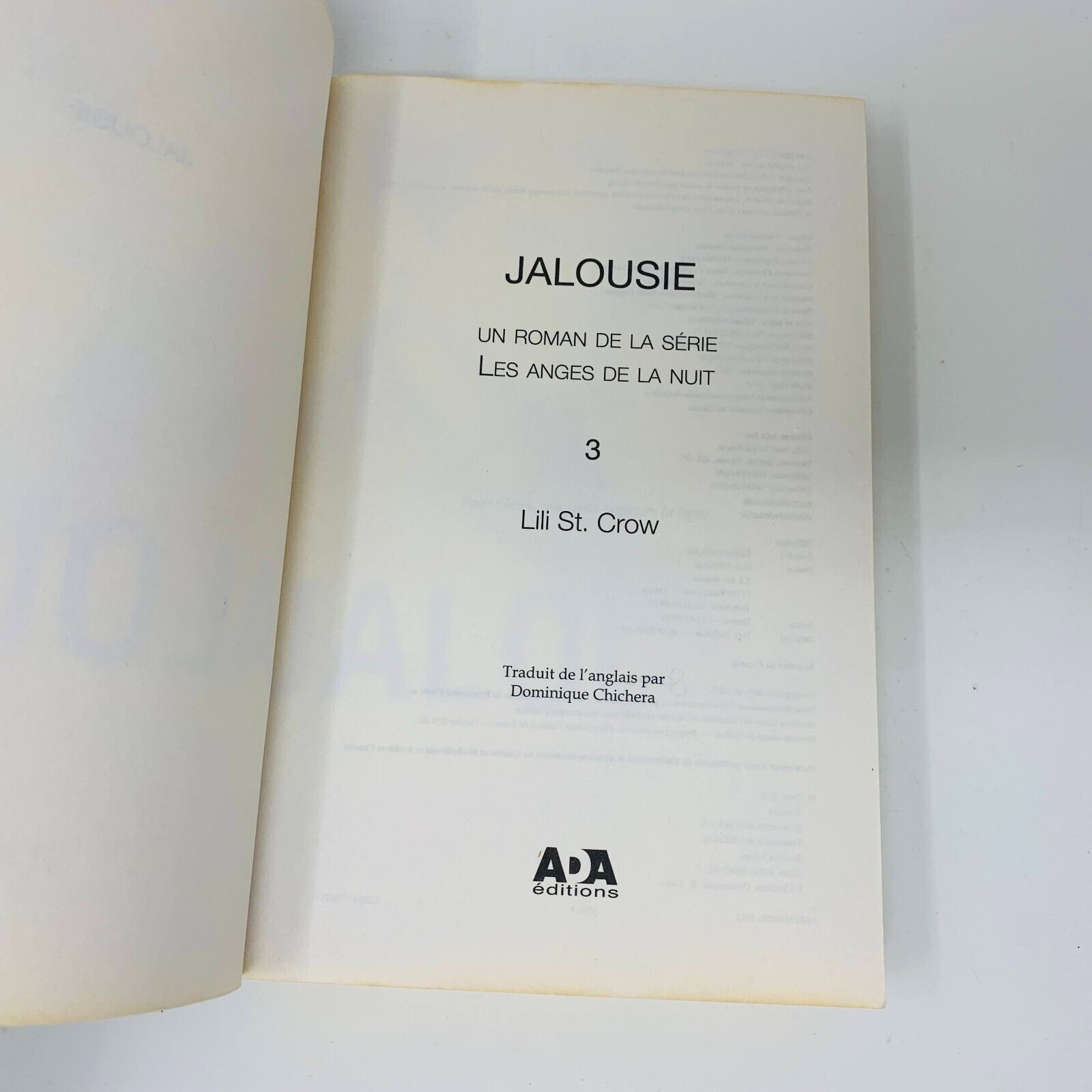 2012 Jalousie Série Les Anges de la Nuit Livre Ada Lili St. Crow Français French
