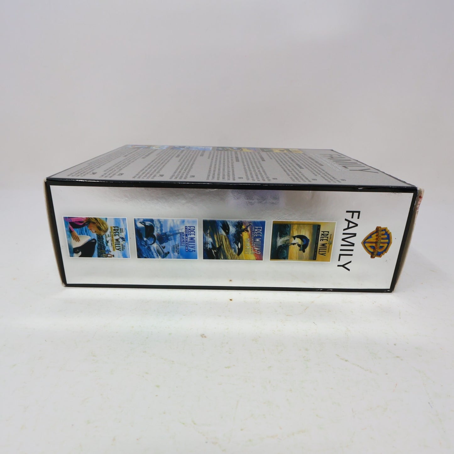 Free Willy/Mon Ami Willy #1-2-3 + Escape From Pirate's Cove Familly DVD Box Set