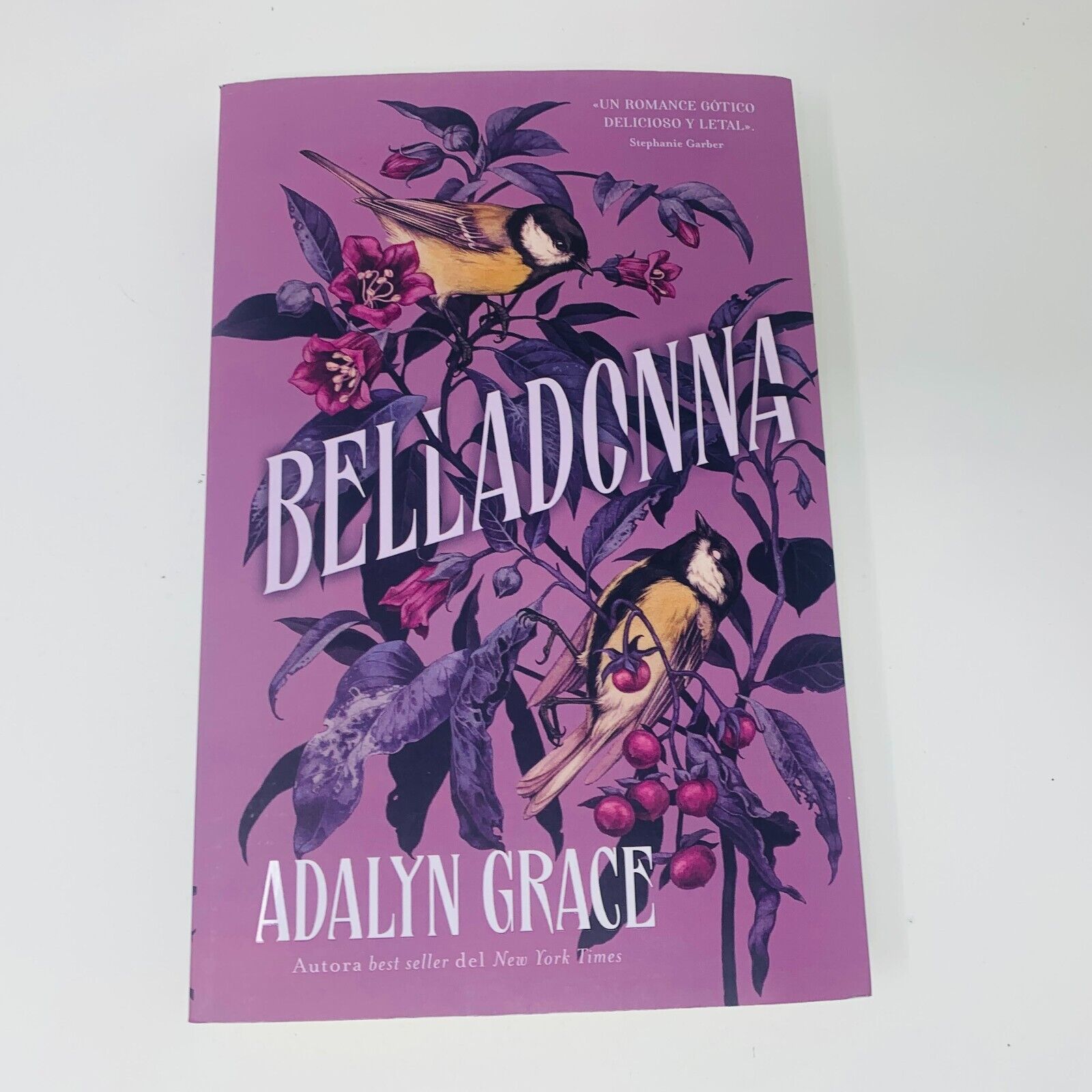 2023 Belladonna Umbriel Paperback Book by Adalyn Grace in Spanish Libro Español
