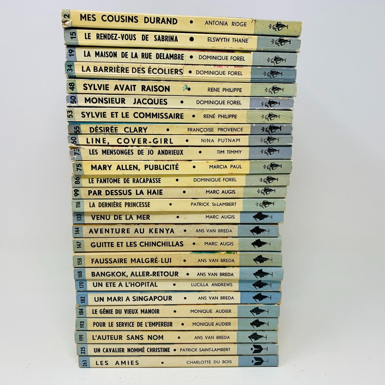 26x Marabout Mademoiselle 1950-60s Pulp Fiction Romance in French Lot Français