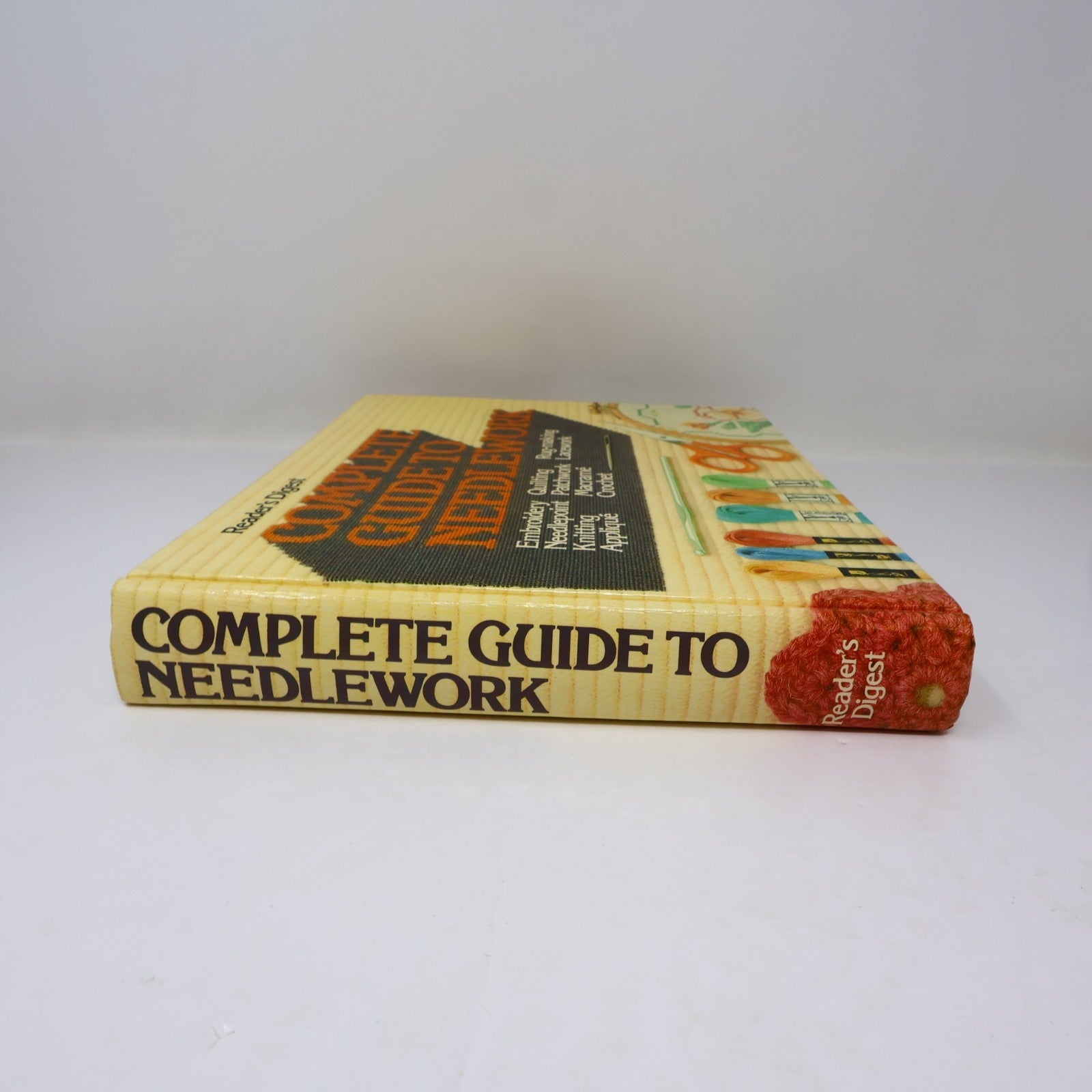 Complete Guide to Needlework Reader's Digest 1979 HC Sewing Leasure 5th Print