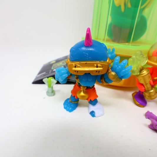 Lot 3 Treasure X Figures Gizmuck Alien Stink Dome Critter Moose Toy Collectible