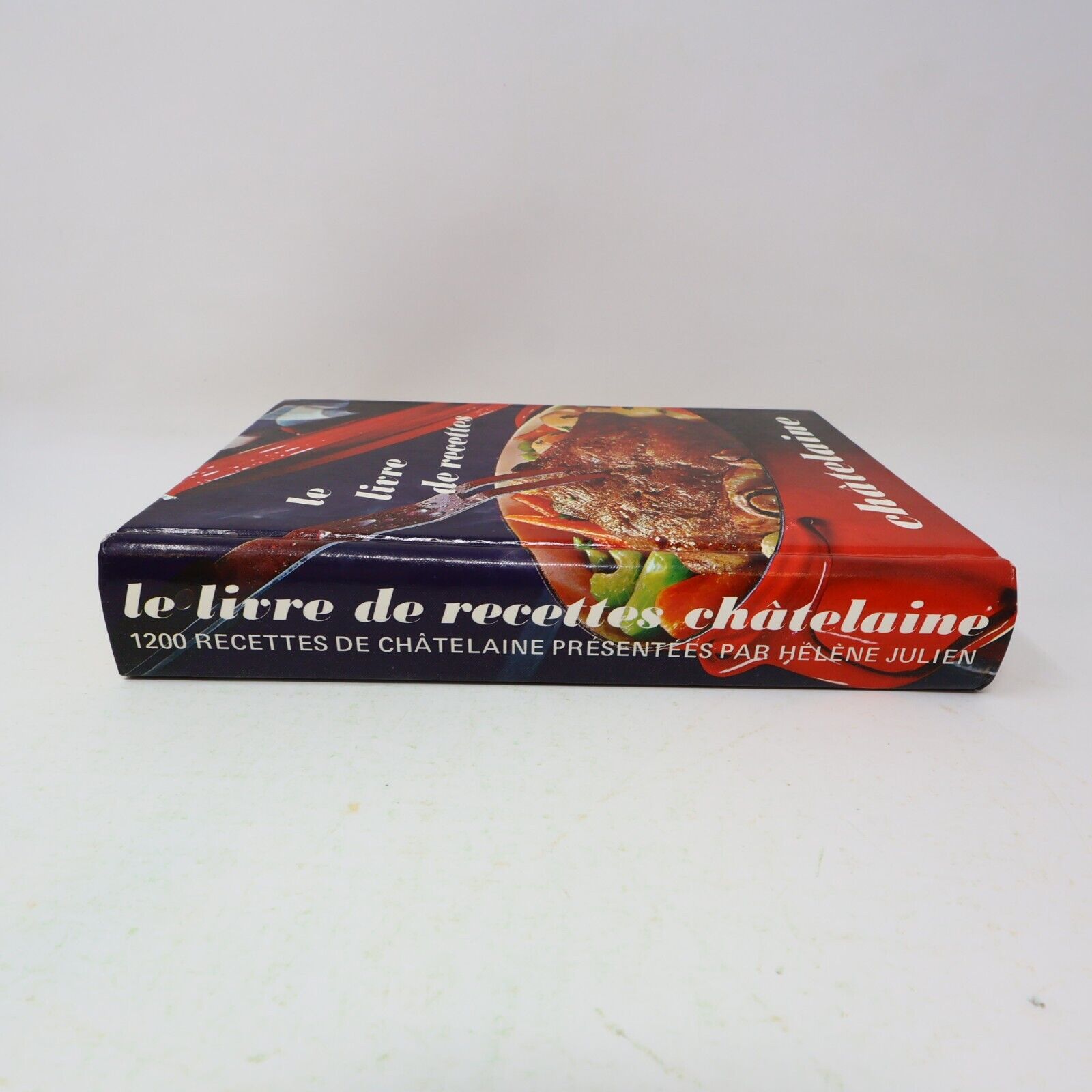 1975 Le Livre de Recettes Châtelaine Hélène Julien Cuisine Maclean-Hunter 70s HC