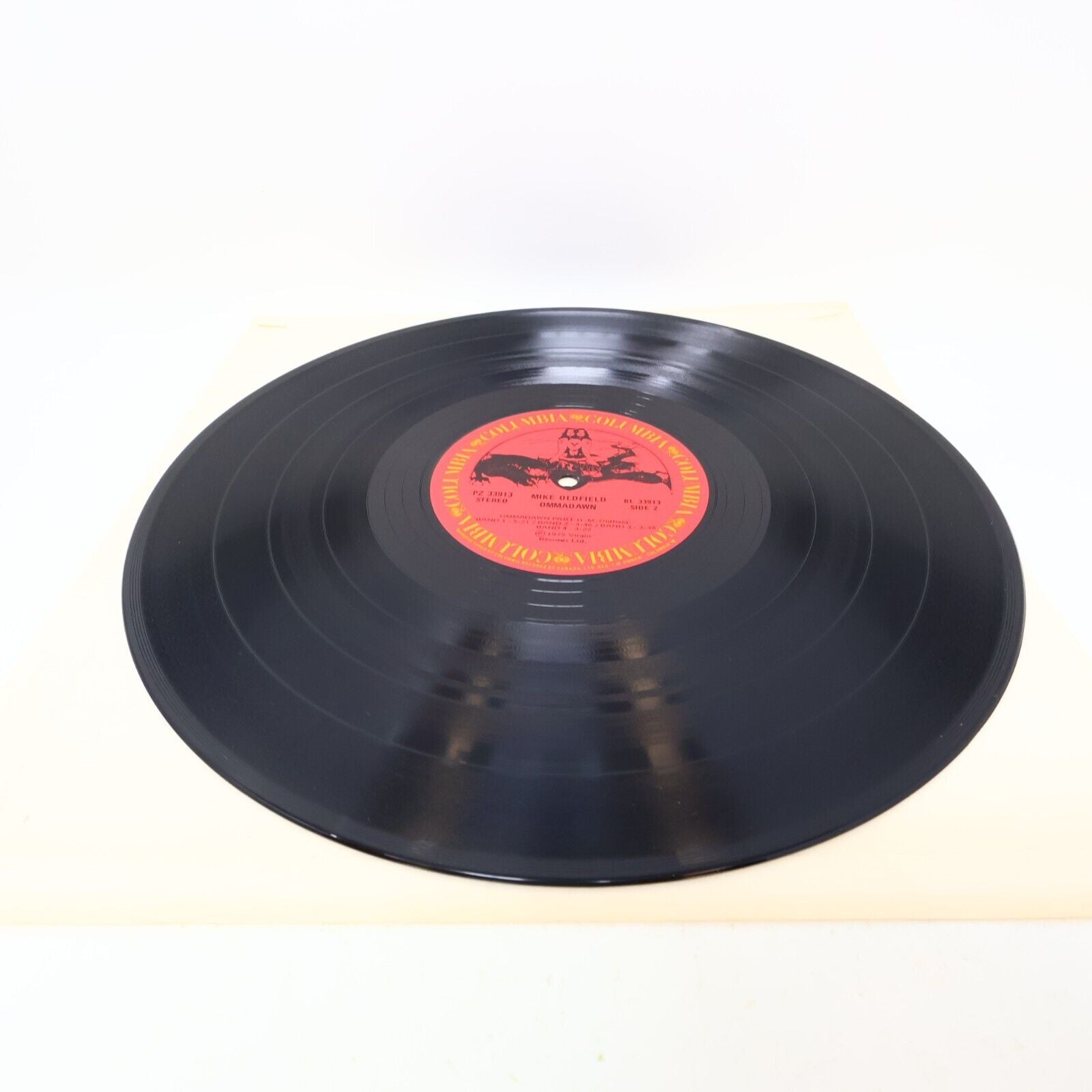 Mike Oldfield Ommadawn LP Record Vinyl PZ 33913 Columbia Canada 1975 EX/VG+